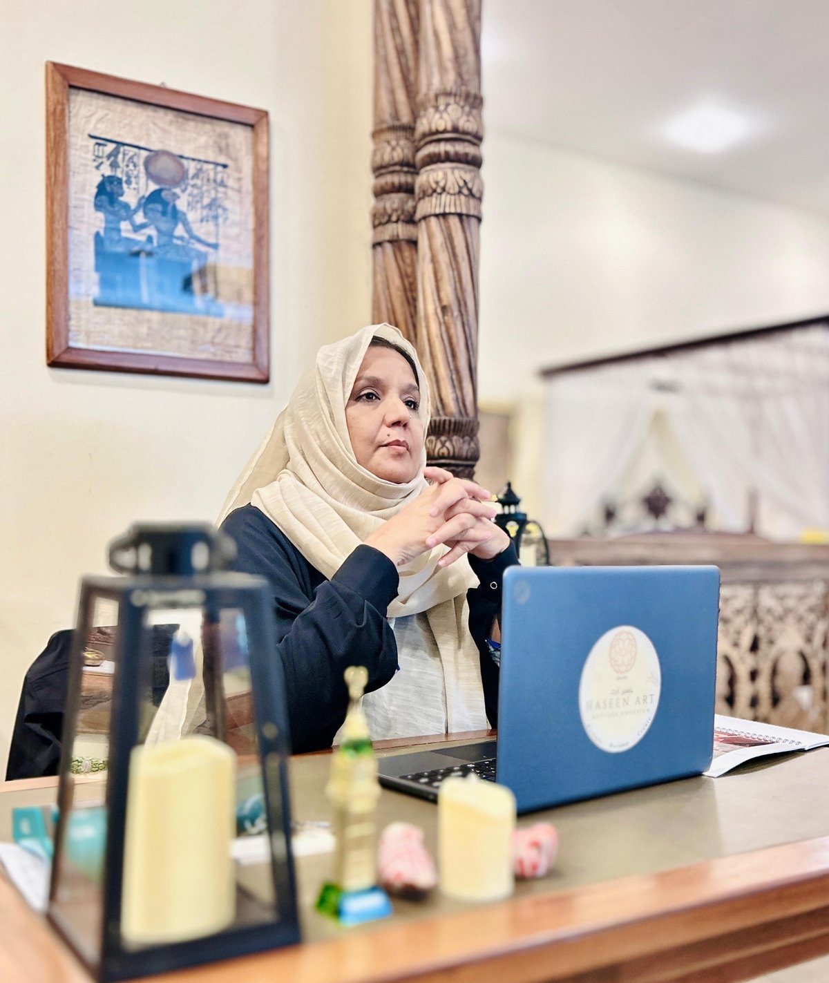 Haseen Art antique emporium scene